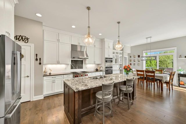 N57W19704 Holly COURT, Menomonee Falls, WI 53051