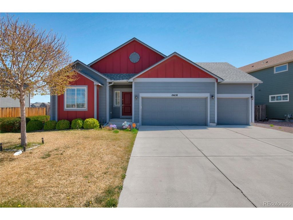 10658 Abrams Dr, Colorado Springs, CO 80925