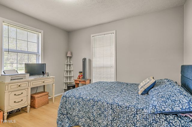 105 Willcrest Circle, Rogersville, TN 37857
