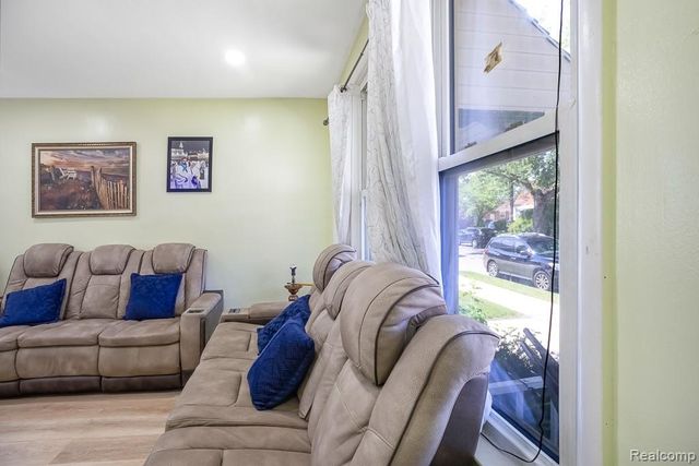 5424 Bingham Street, Dearborn, MI 48126