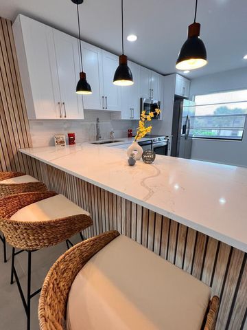 7898 Eastlake Drive 7d, Boca Raton, FL 33433