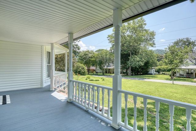 1007 Valley River Avenue, Murphy, NC 28906