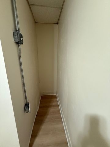 2949 W Armitage Avenue storefront, Chicago, IL 60647