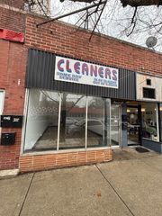 2949 W Armitage Avenue storefront, Chicago, IL 60647