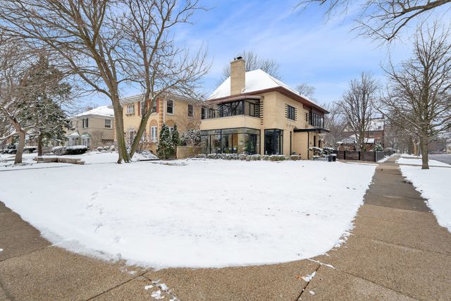 478 Kent Road, Riverside, IL 60546