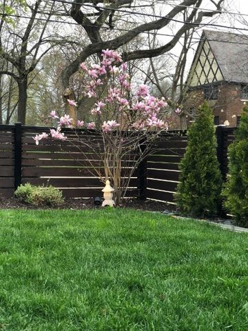 478 Kent Road, Riverside, IL 60546