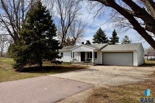 5413 N French Ave Avenue, Sioux Falls, SD 57104