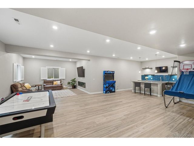 112 Sandalwood Way, Highlands Ranch, CO 80126