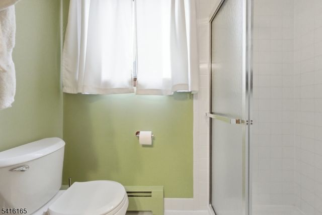 4 Faesch Ct, Rockaway Twp., NJ 07866