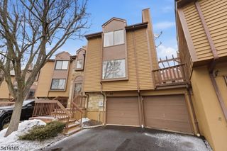 4 Faesch Ct, Rockaway Twp., NJ 07866