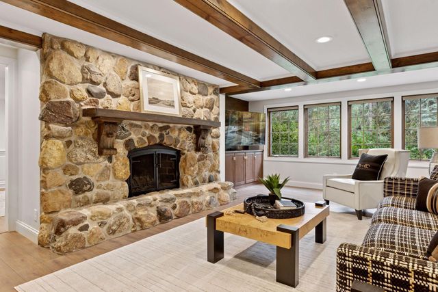 28160 Boulder Bridge Drive, Shorewood, MN 55331