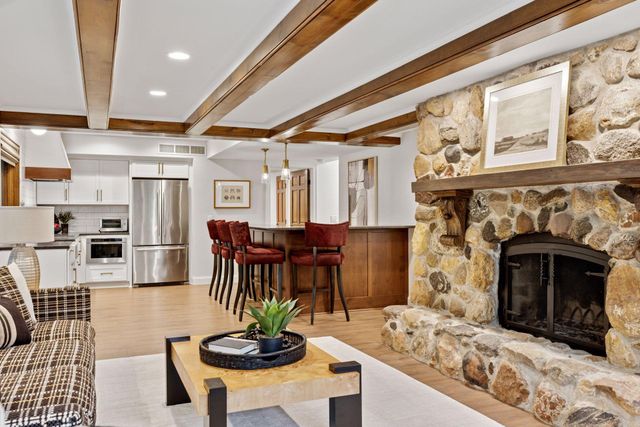 28160 Boulder Bridge Drive, Shorewood, MN 55331