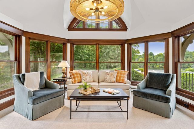 28160 Boulder Bridge Drive, Shorewood, MN 55331