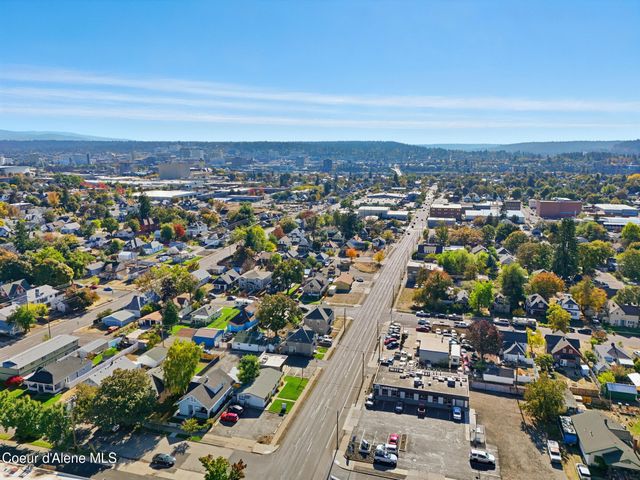 1704 N Ash St, Spokane, WA 99205