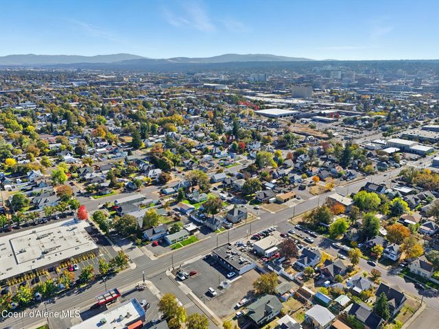 1704 N Ash St, Spokane, WA 99205