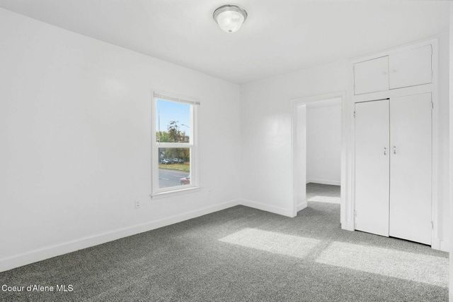 1704 N Ash St, Spokane, WA 99205