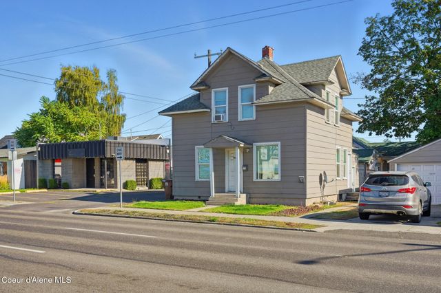 1704 N Ash St, Spokane, WA 99205
