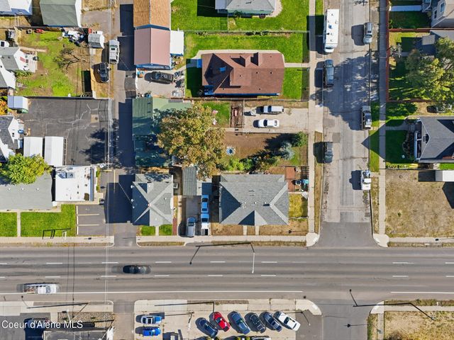 1704 N Ash St, Spokane, WA 99205