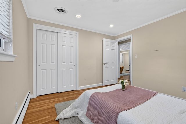 32 Bobolink Rd, Wellesley, MA 02481