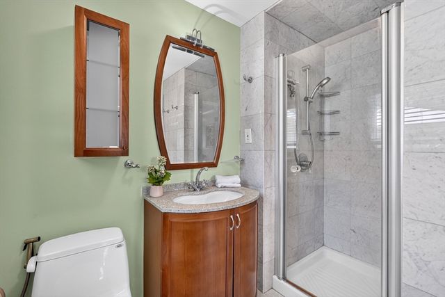 32 Bobolink Rd, Wellesley, MA 02481