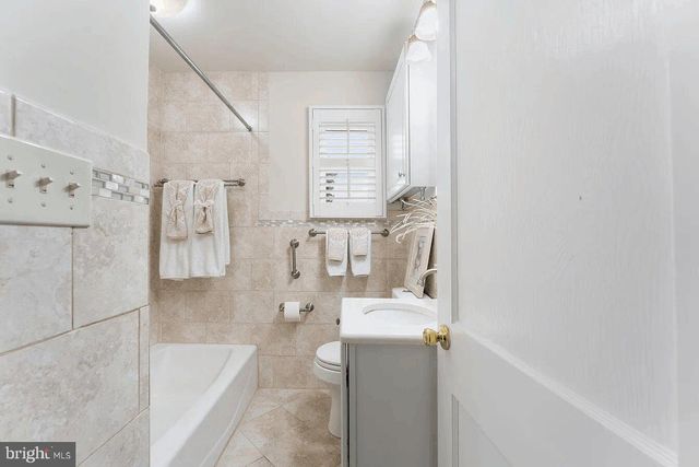 1406 F ST, Woodbridge, VA 22191