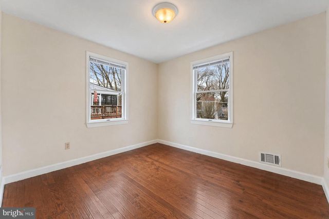 1406 F ST, Woodbridge, VA 22191