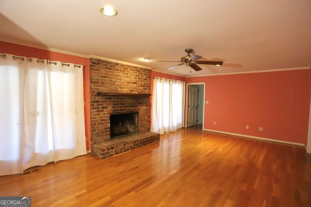 206 Pine Street, Trion, GA 30753