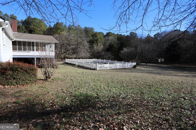 206 Pine Street, Trion, GA 30753