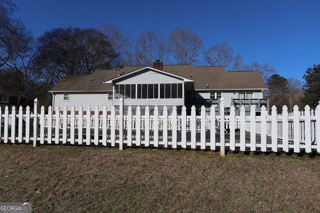 206 Pine Street, Trion, GA 30753