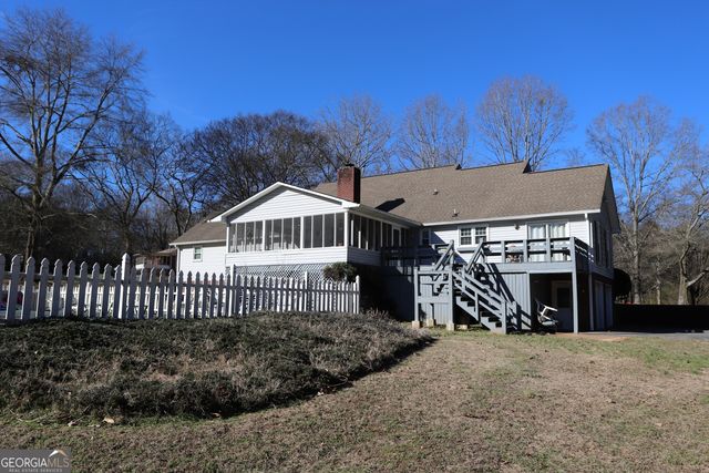 206 Pine Street, Trion, GA 30753