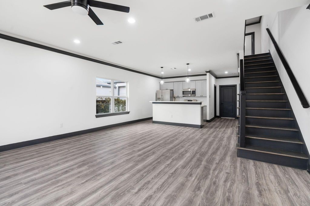 913 Panama Boulevard, Houston, TX 77009