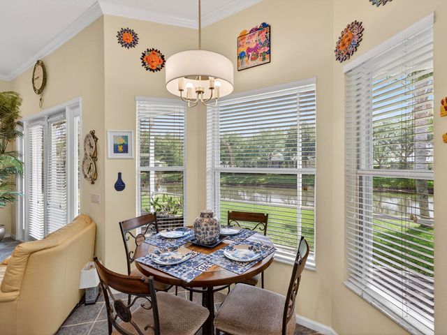 608 SW Calamondin Way Way SW, Vero Beach, FL 32968