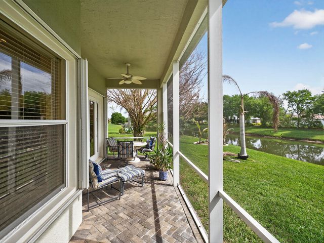 608 SW Calamondin Way Way SW, Vero Beach, FL 32968