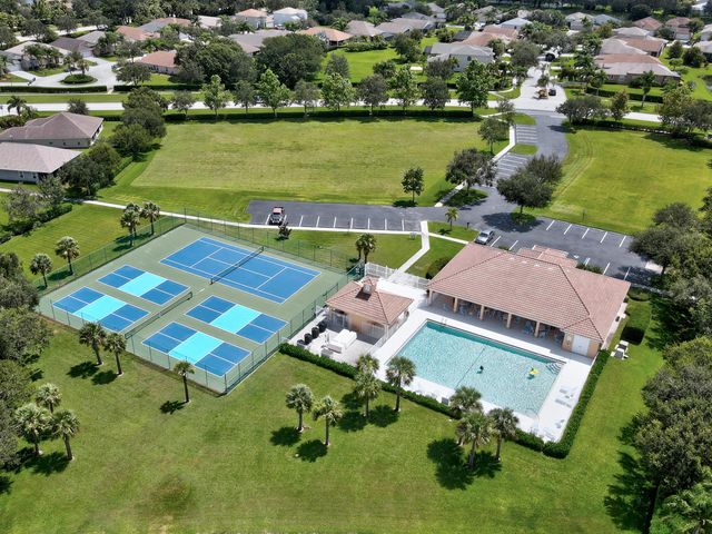 608 SW Calamondin Way Way SW, Vero Beach, FL 32968