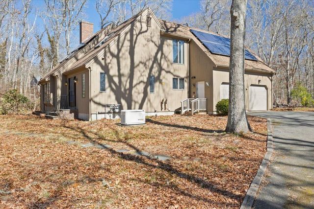 69 Two Ponds Road, Falmouth, MA 02540