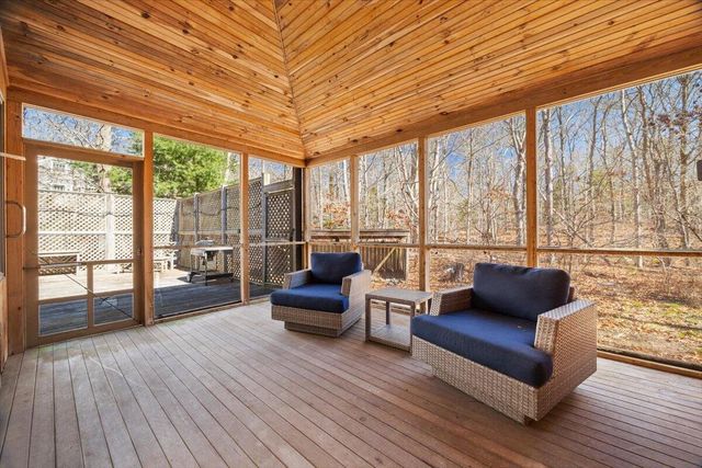 69 Two Ponds Road, Falmouth, MA 02540