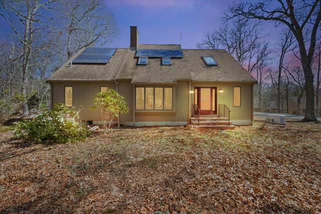 69 Two Ponds Road, Falmouth, MA 02540