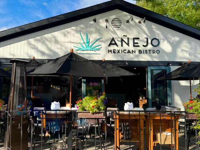 69 Two Ponds Road, Falmouth, MA 02540