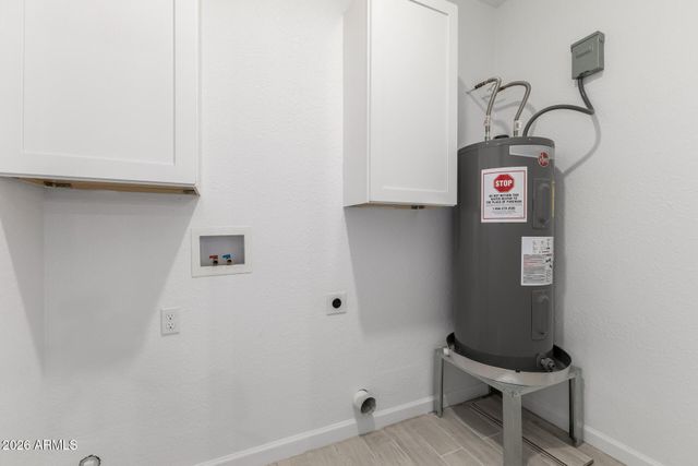 2532 E JONES Avenue, Phoenix, AZ 85040