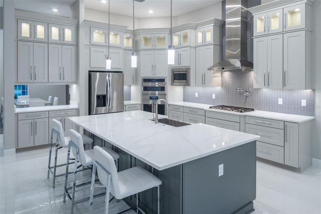 9451 TEQUILA SUNRISE DRIVE, Sarasota, FL 34241