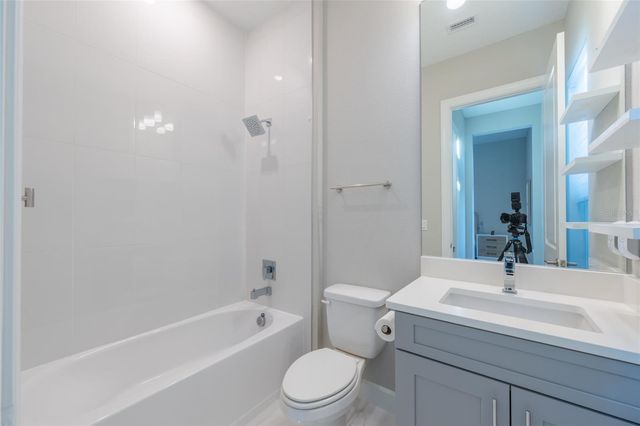 9451 TEQUILA SUNRISE DRIVE, Sarasota, FL 34241