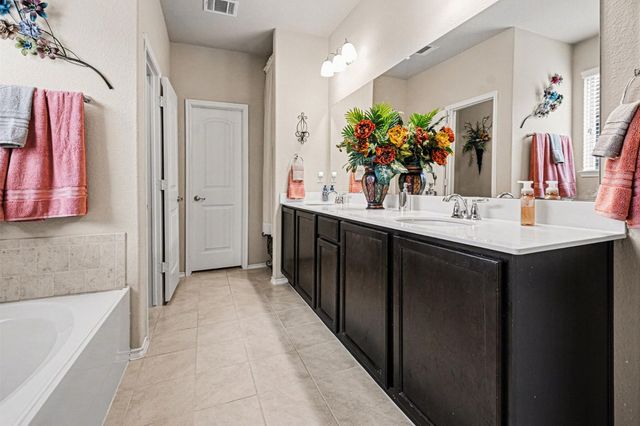 1409 Red River Drive, Aubrey, TX 76227