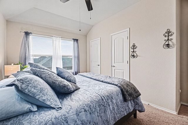 1409 Red River Drive, Aubrey, TX 76227