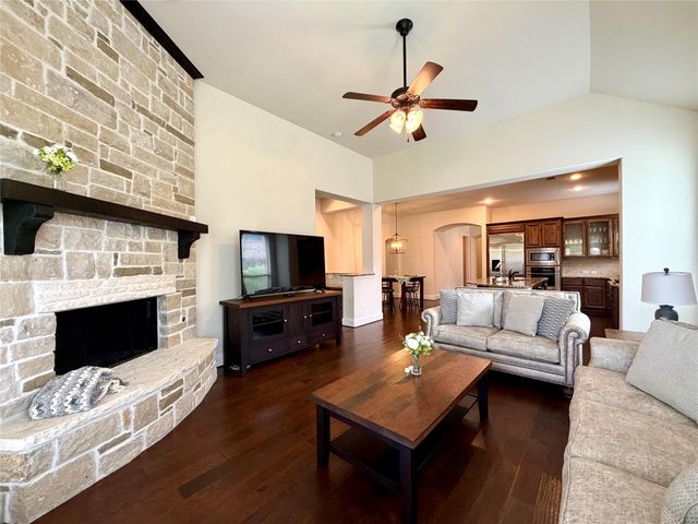 175 Oarwood Place, Spring, TX 77389