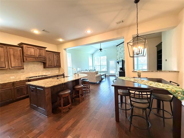 175 Oarwood Place, Spring, TX 77389