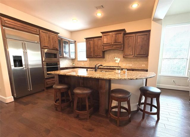 175 Oarwood Place, Spring, TX 77389