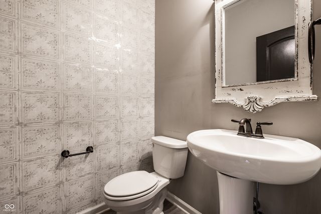 5573 Pecan Court, Noblesville, IN 46062