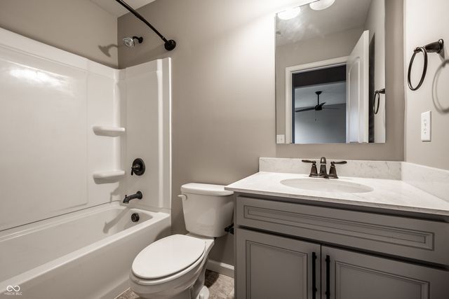 5573 Pecan Court, Noblesville, IN 46062