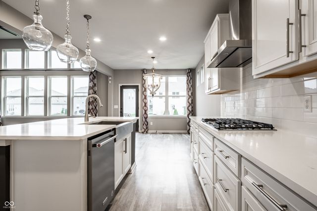 5573 Pecan Court, Noblesville, IN 46062