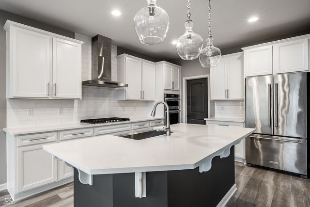 5573 Pecan Court, Noblesville, IN 46062